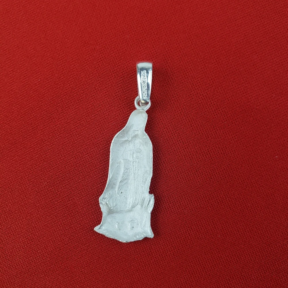 925 sterling silver virgin Mary pendant/ virgen de‎ Guadalupe de plata fina 925